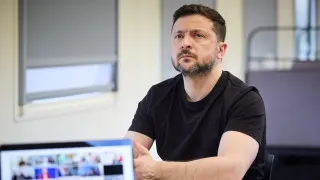 Президент Украины Владимир Зеленский заявил, что усиление блокировок интернета и ограничений мессенджеров в России связано с подготовкой к всеобщей мобилизации и возможному новому наступлению в Украине, а также для предотвращения протестов.