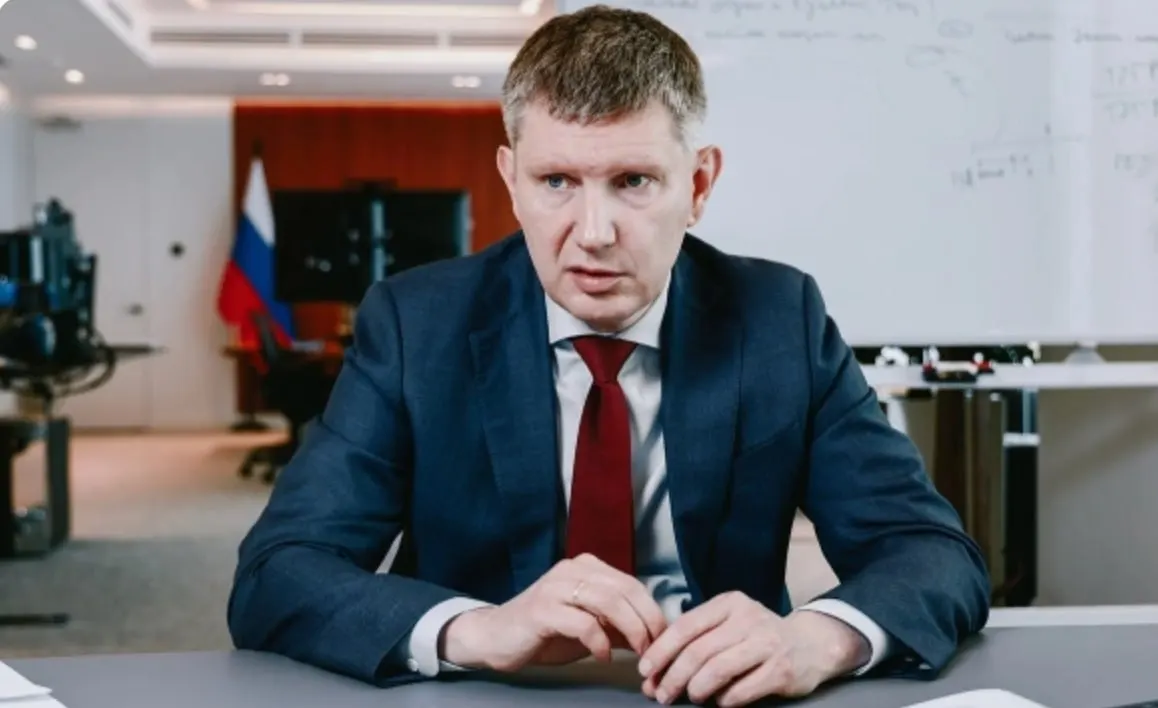 Глава Минэкономразвития выделил три ключевых направления: структурные преобразования для роста инвестиций и производительности, бюджетная консолидация для макростабильности и сохранение гибкости рынка с поддержкой конкуренции и новых логистических связей.