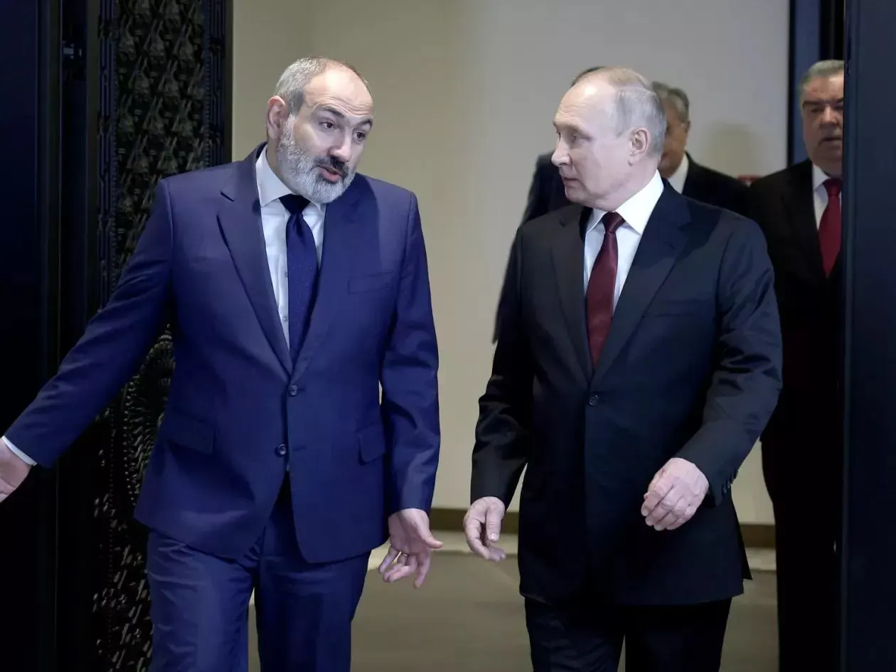 Премьер-министр Армении заявил, что Ереван не вступит в санкционный режим Евросоюза, но и не будет помогать в обходе ограничений; европейские эксперты подтверждают отсутствие обхода.