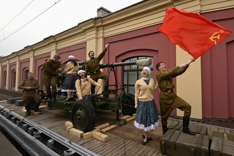 В Петербурге и Ленинградской области в ночь и утром 7 мая фиксировали отключения мобильного и домашнего интернета. Ограничения также вводили в ряде других регионов на фоне угрозы атак беспилотников.