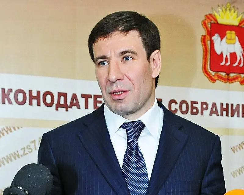 Суд в Никосии наложил арест на недвижимость и другие активы Михаила Юревича и его родственников на сумму свыше 3 млн евро. Ранее в России часть его собственности уже изымали в пользу государства по уголовным делам.