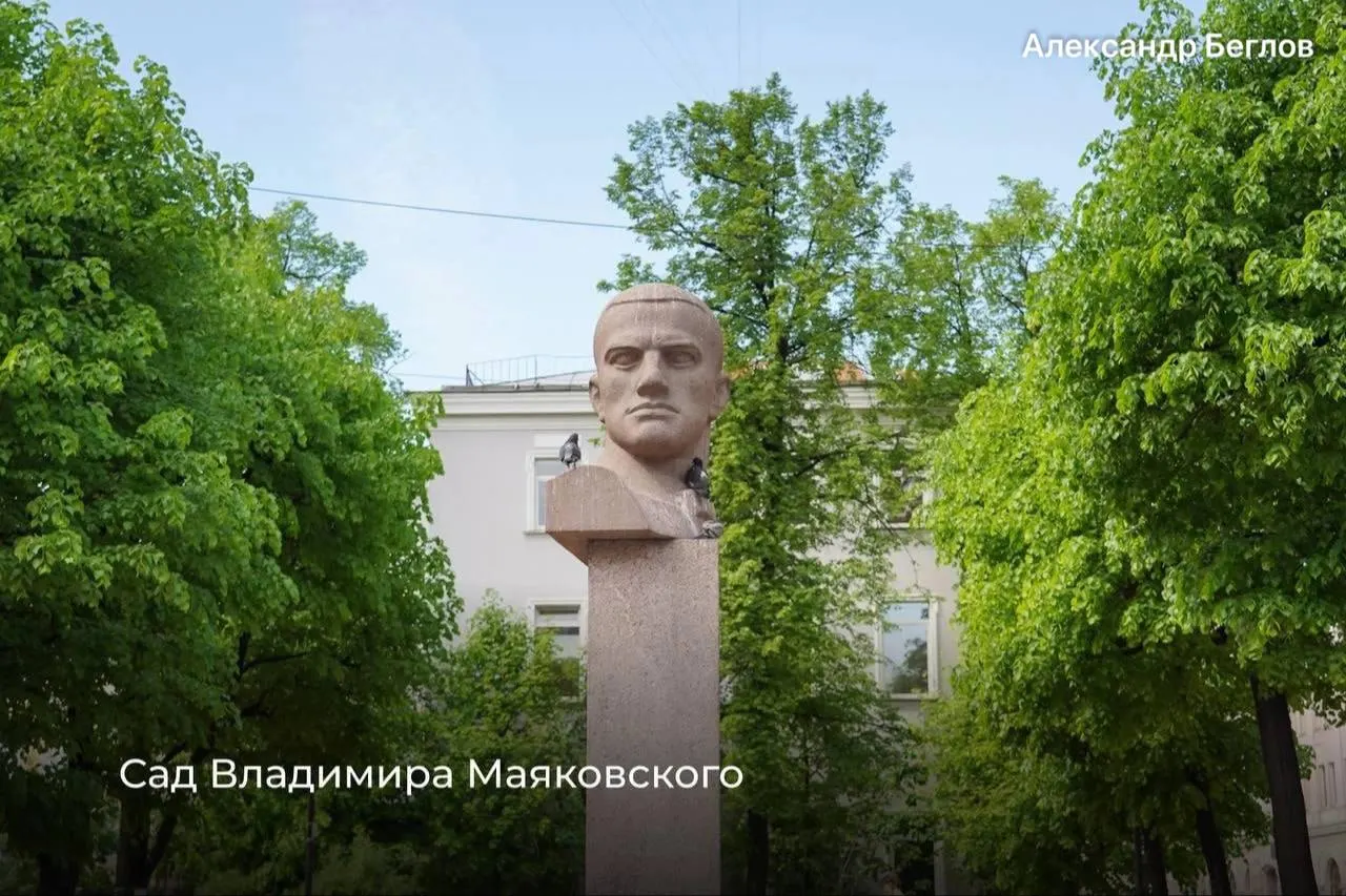 В нескольких точках города появились новые названия: сад на пересечении Некрасова и Маяковского, Ливенский сквер у Смольного и Мирониевский сквер на Рузовской улице.