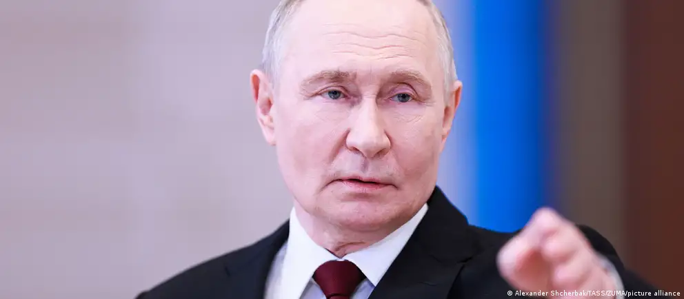 Президент подписал закон, который разрешает арест имущества граждан, выехавших из страны, в качестве обеспечительной меры по ряду административных правонарушений. Мера начнёт действовать с 1 сентября и может применяться до вынесения окончательного решения.