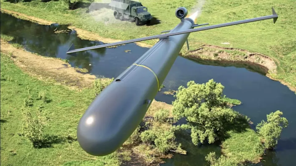 Британский проект Brakestop включает три прототипа от MBDA UK, MGI Engineering и Rotron Aerospace. Ракеты до 500 км, дешевле и проще в производстве; поставки планируют начать после дополнительных испытаний — ориентировочно до конца 2026 года.