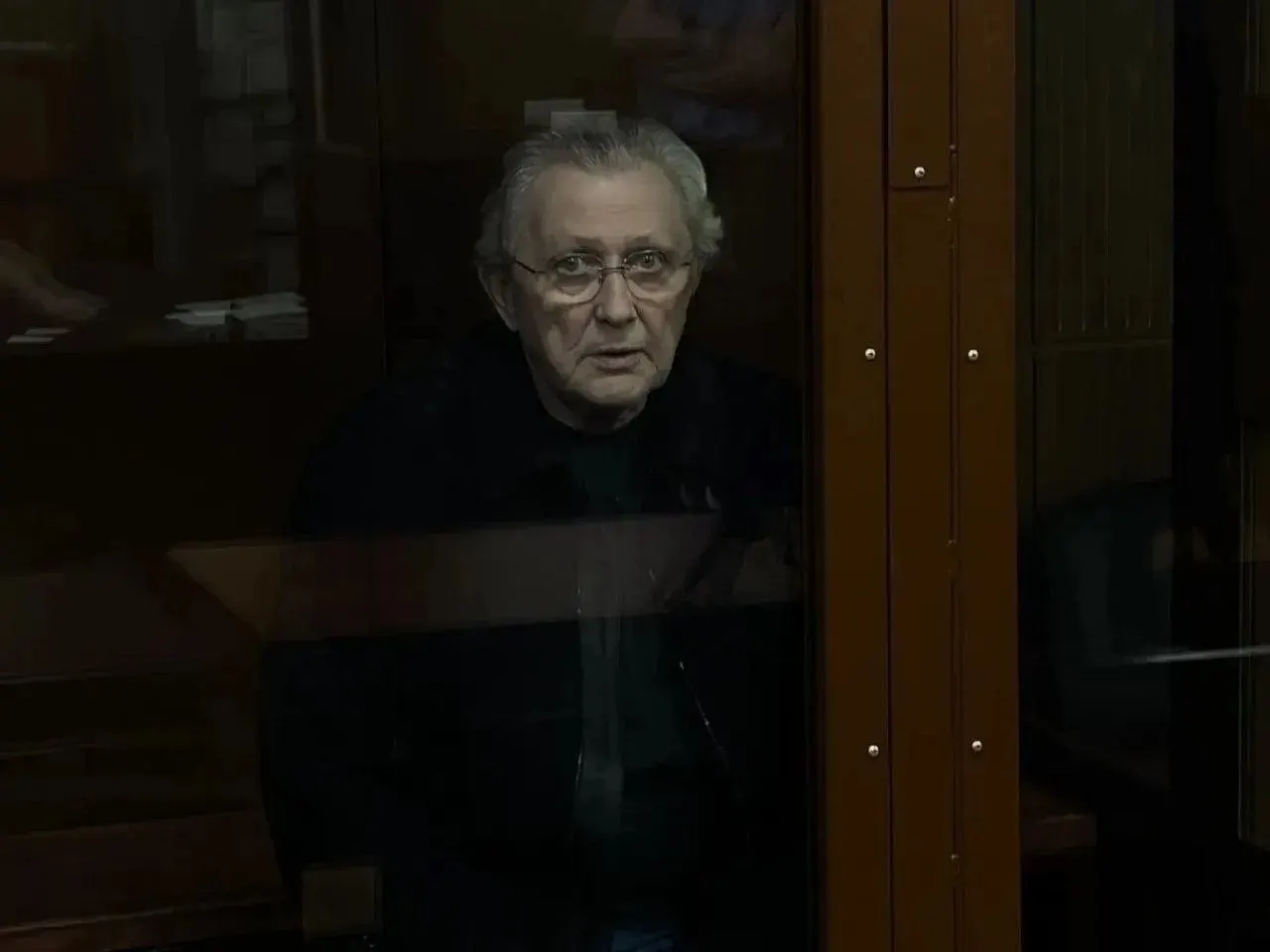 Басманный суд арестовал Илью Трабера на два месяца по обвинениям в убийстве и незаконном хранении оружия.