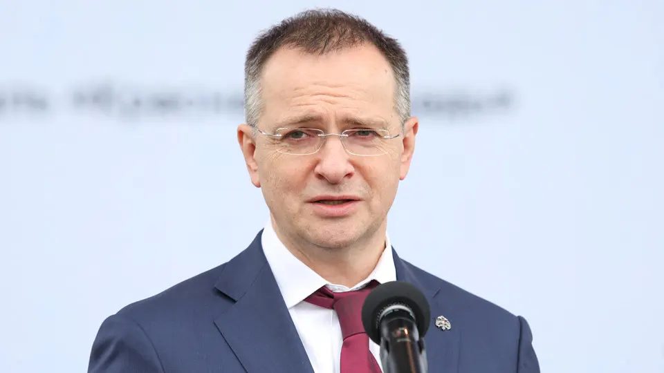 Владимир Мединский заявил о необходимости строгого контроля качества фильмов, финансируемых государством, и поддержал создание экспертных механизмов для оценки исторического контента.