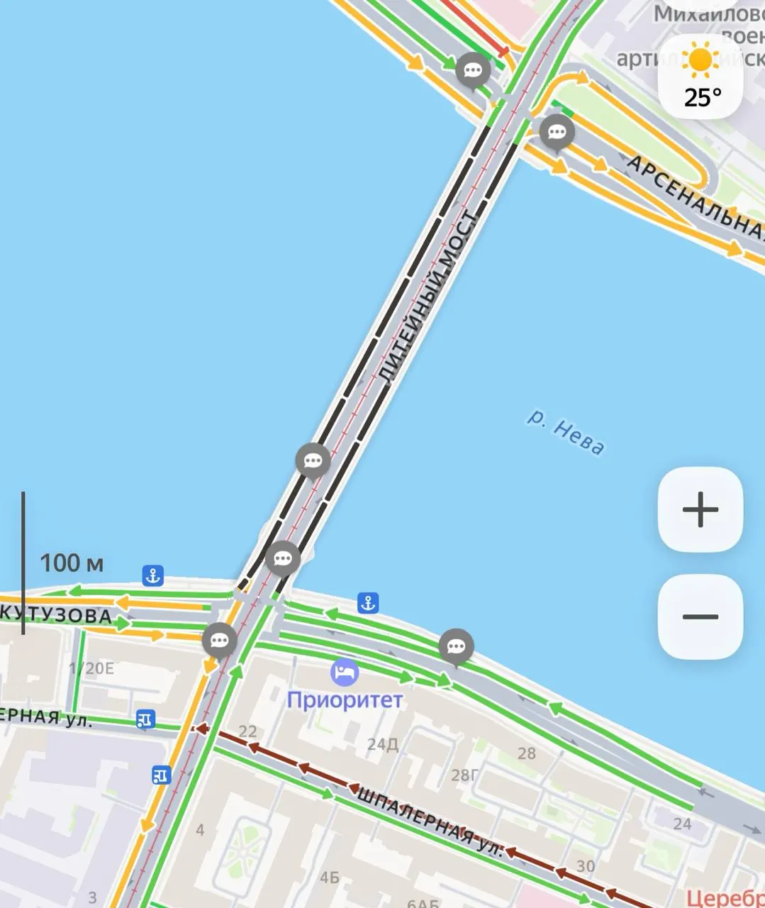 Водители сообщают о перекрытии Литейного и Троицкого мостов в Санкт-Петербурге; официальной информации пока нет.