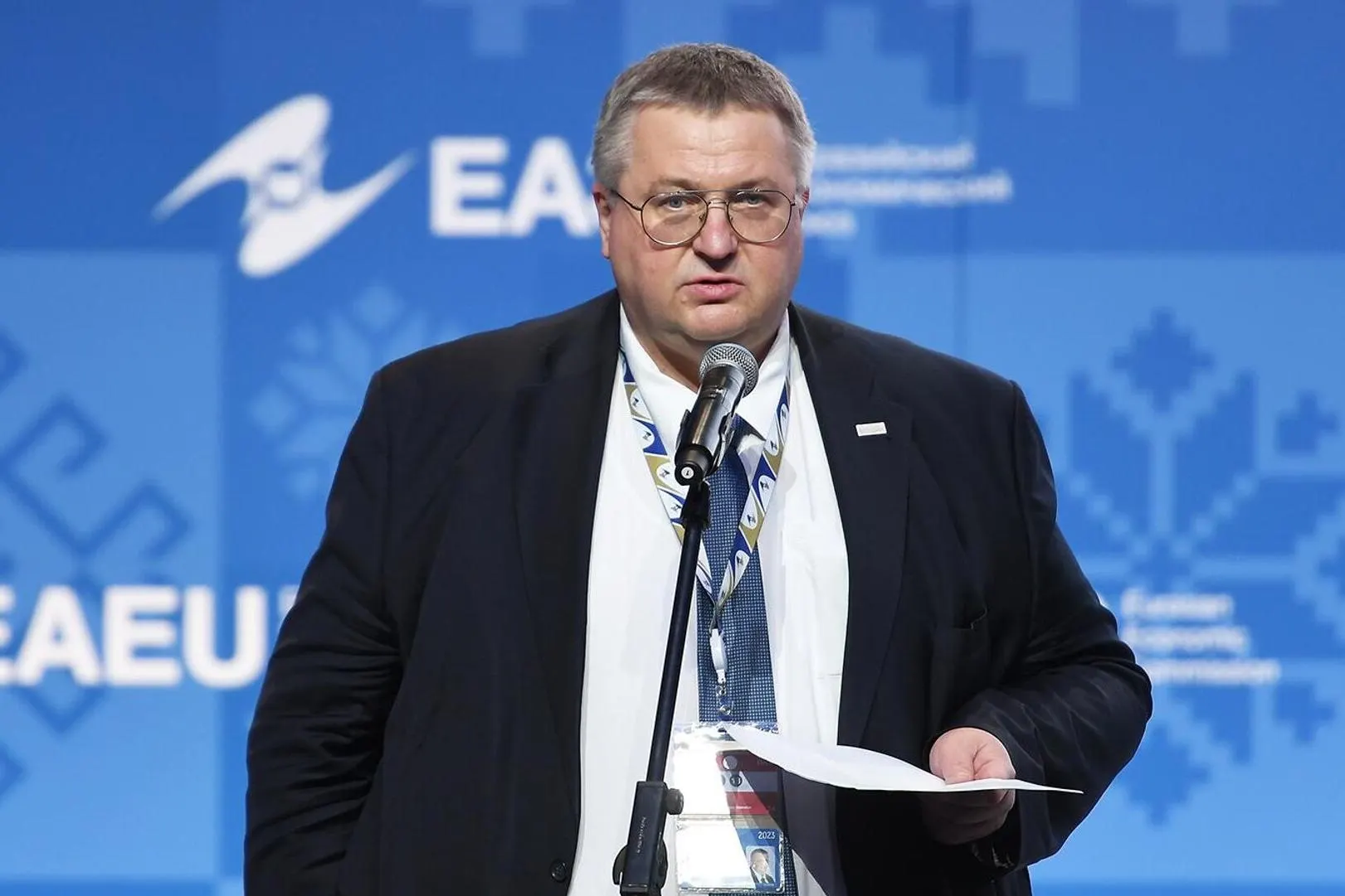 Вице‑премьер РФ заявил о намерении вместе с партнёрами в ЕАЭС к декабрю проанализировать возможные последствия приостановки членства Армении; дальнейшие шаги связали с результатами парламентских выборов в Ереване.