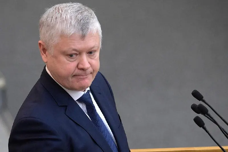 Председатель комитета Госдумы по безопасности заявил, что из России вывели более 360 зарубежных структур, более 60 — по материалам его комиссии; также он отчитался о принятии 46 законов о «защите суверенитета».