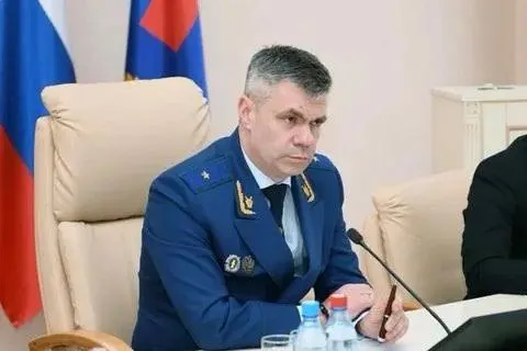 Президент внес кандидатуру Виктора Винецкого в Совет Федерации для назначения прокурором Краснодарского края. Ранее он работал в органах прокуратуры на Дальнем Востоке и в Санкт‑Петербурге.