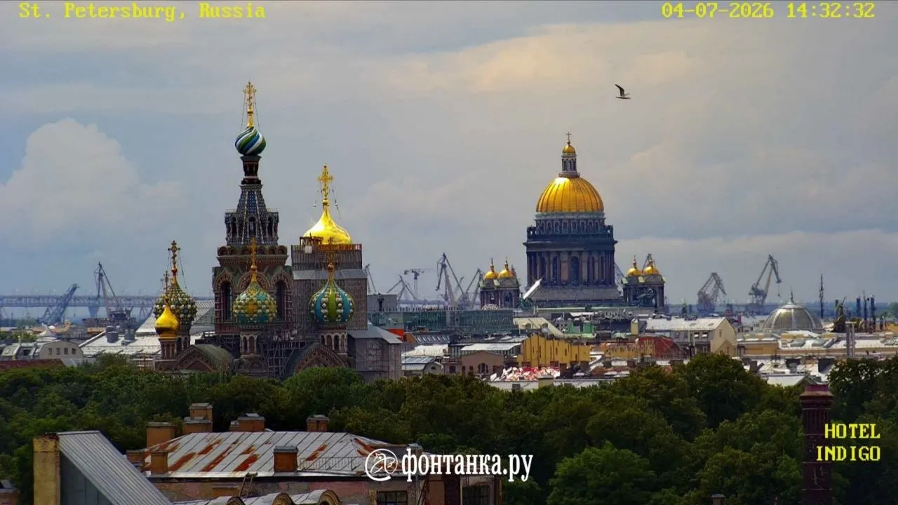 Частично демонтированные леса открыли виды на храм — реставрацию колокольни рассчитывают закончить в текущем году, строительные леса снимут до конца года.