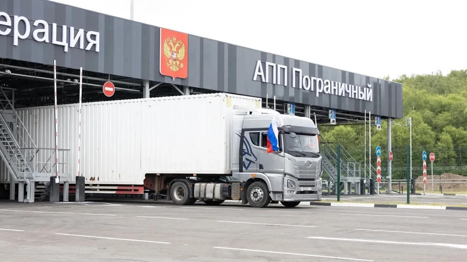 Биржевой индекс ставок ATI обновил исторический максимум: дорожание перевозок связано с перебоями в поставках топлива и нехваткой грузового транспорта.