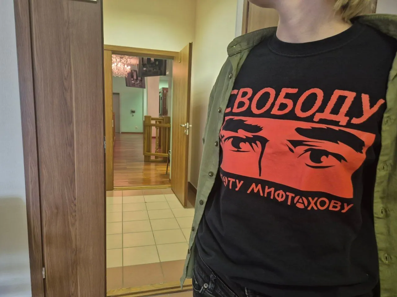 Лабытнангский городской суд признал необоснованным отказ следователя в возбуждении дела по заявлению о пытках в колонии и обязал пересмотреть это решение. На слушаниях фигурируют заявления Мифтахова о побоях и применении электротока.