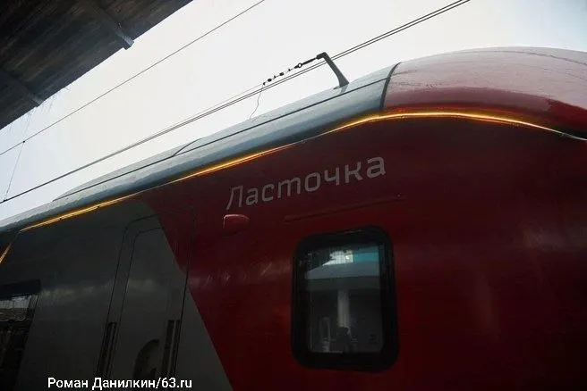 По результатам анализа пассажиропотока поезд вернётся в расписание по выходным с 11 июля и до конца лета: курсирование будет с четырьмя остановками и по прежнему тарифу.