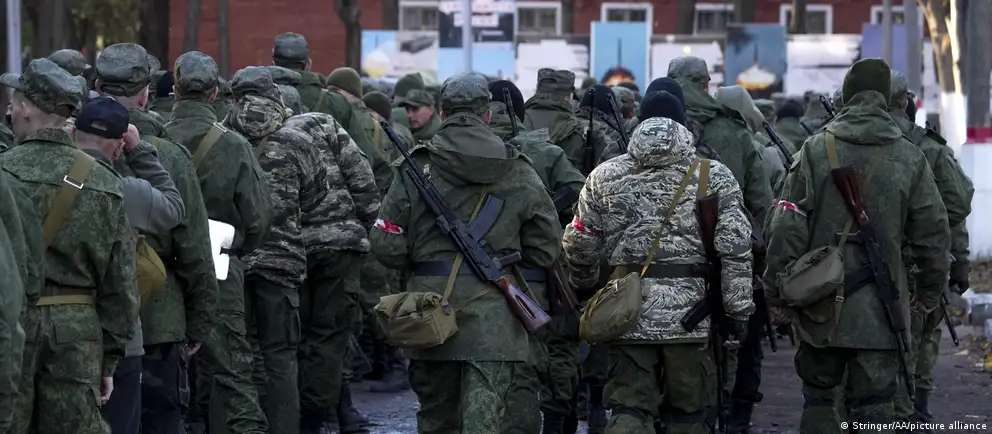Украинская сторона и независимые расследования говорят о возможном расширении мобилизации осенью 2026 года; власти это отрицают. Разбираем признаки, официальные заявления и мнение экспертов о реальных рисках массового призыва.