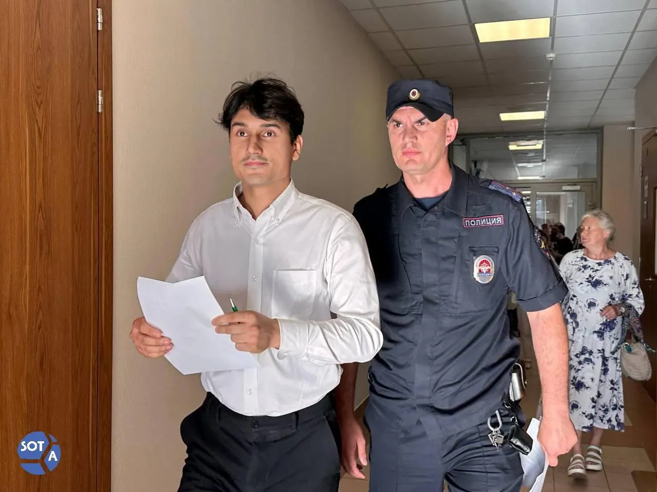 Апелляции Ивана Апостолевского и Олега Мухина отклонены: суд подтвердил арест на 10 суток за посты с гиперссылками, которые признали демонстрацией «экстремистской» символики.