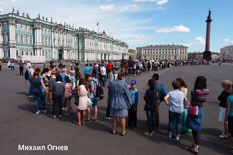 Музей изменит стоимость входа в пиковые часы, чтобы разгрузить залы: повышенные тарифы начнут действовать 14 июля, льготные билеты не затронуты.
