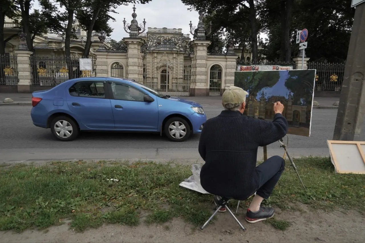 Краткий обзор: аресты в Петербурге, открытие памятника в Кронштадте, призыв о заморозке конфликта, телефонные мошенники, старт сезона РПЛ и сбои ChatGPT.