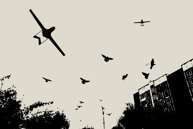 Пошаговая инструкция для пострадавших от атак дронов: как зафиксировать ущерб, какие федеральные и региональные выплаты действуют, что с автомобилем и страховкой и когда стоит идти в суд.