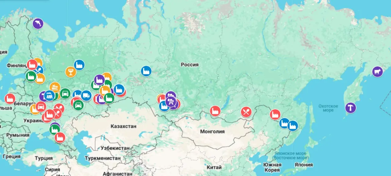 Интерактивная карта собирает случаи остановок производств, массовых увольнений, задержек выплат и переводов на сокращённый рабочий график по всей стране — от Калининграда до Камчатки.