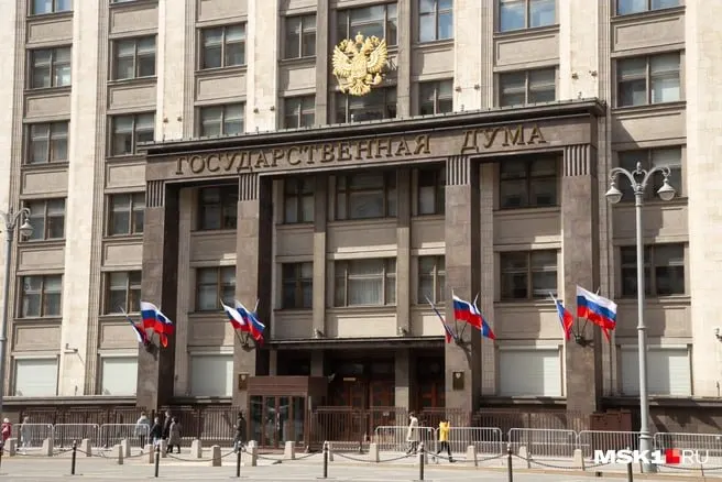 Данные о доходах руководителя региона и владении квартирами в Калининградской области подогревают интерес к багажу кузбасских кандидатов на парламентские выборы.