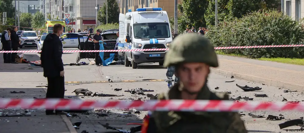 Подрыв автомобиля военнослужащего в Санкт-Петербурге: подозреваемая — 24-летняя россиянка, якобы завербованная украинскими силами; погиб сотрудник военной службы, данные о случившемся подтверждаются следственными органами.