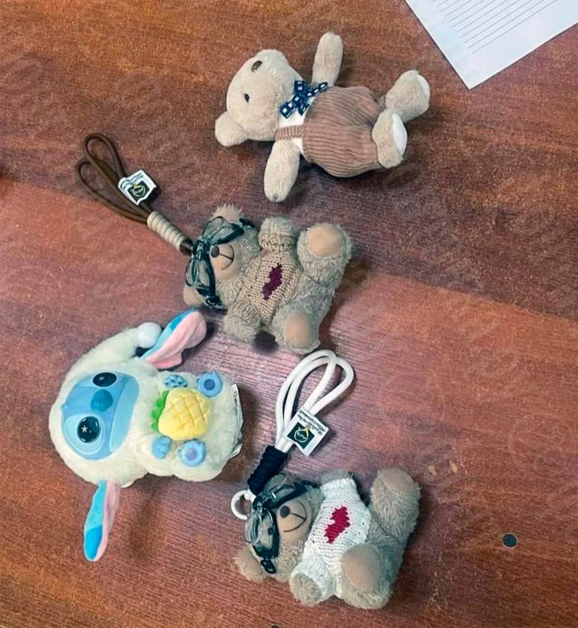 Двоих мужчин задержали после попытки вскрыть игровой автомат на Думской улице. Один из задержанных — новоиспечённый отец. Потрачено около 1,2 тыс. рублей; дело передано в полицию.