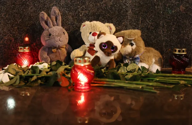 На побережье Архипо-Осиповки произошла атака беспилотников: семь погибших, в том числе четверо детей, около 40 раненых.