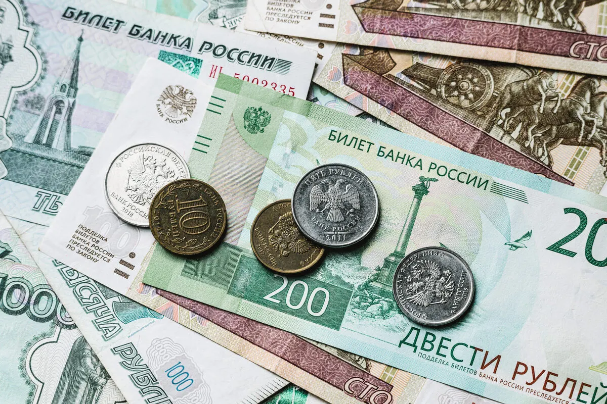 В рамках новой корректировки индексации урегулированы повышения платежей за коммунальные услуги: в среднем рост по стране составит около 10%, а в отдельных субъектах — значительно выше.