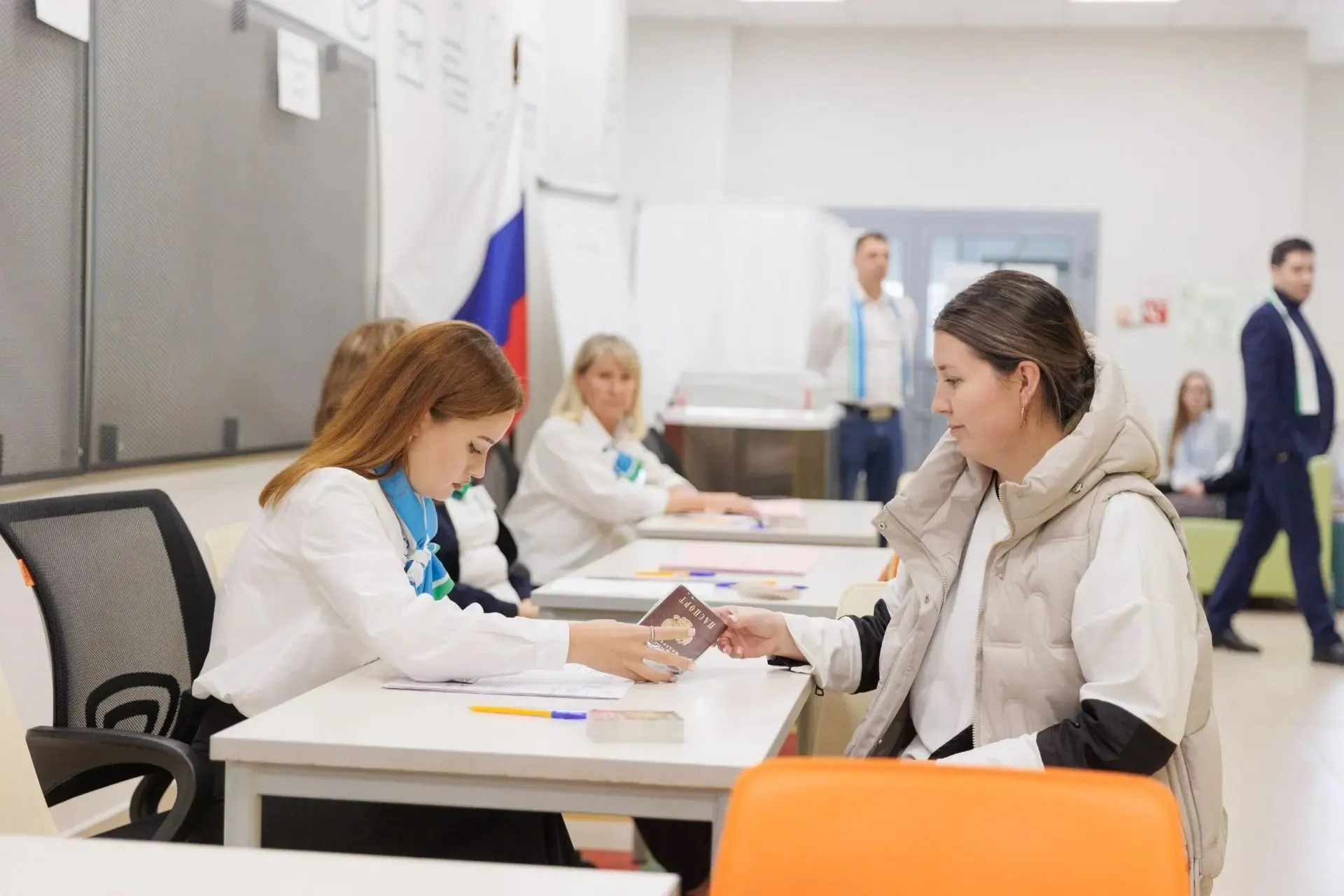 Избирком зафиксировал массовые порчи бюллетеней: около 2 775 документов забраковано, в том числе 836 — для Заксобрания Санкт-Петербурга.