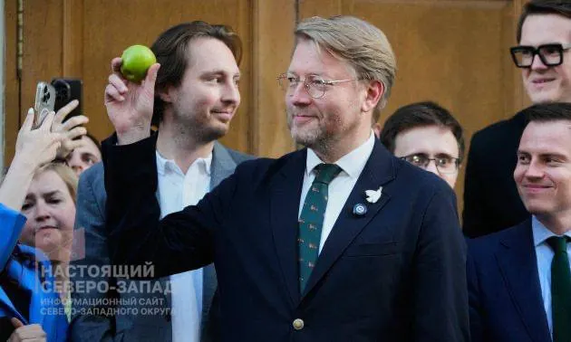 Лидер Яблока и глава регионального отделения столкнулись с протоколами и обвинениями: дело Рыбакова по статье мелкое хулиганство и протокол за голосование «против всех» на выборах.
