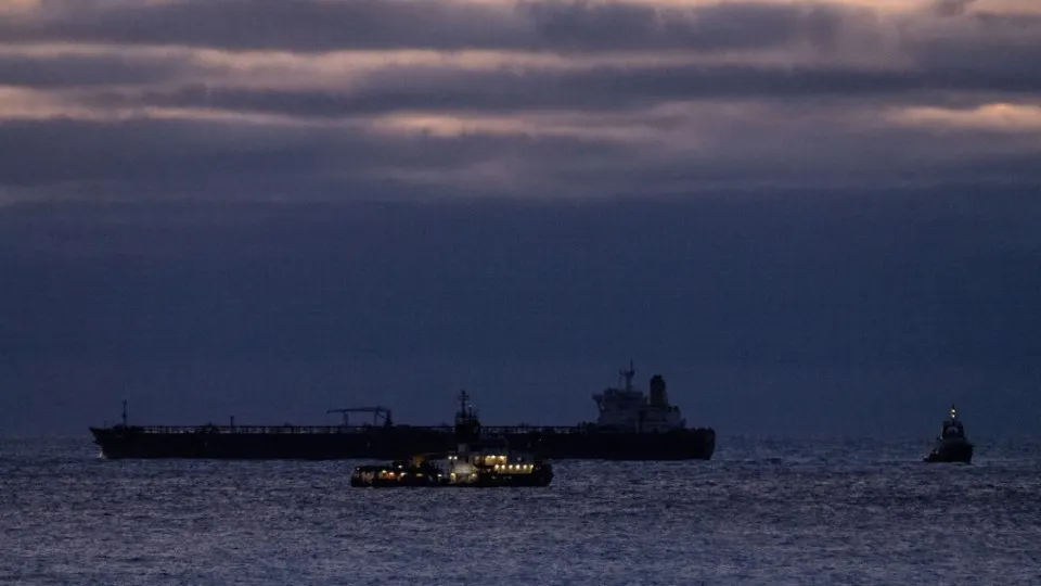 Глобальные котировки нефти растут на фоне военно-политической напряженности и атак на нефтяную инфраструктуру, что толкает Urals выше 80 долларов за баррель.