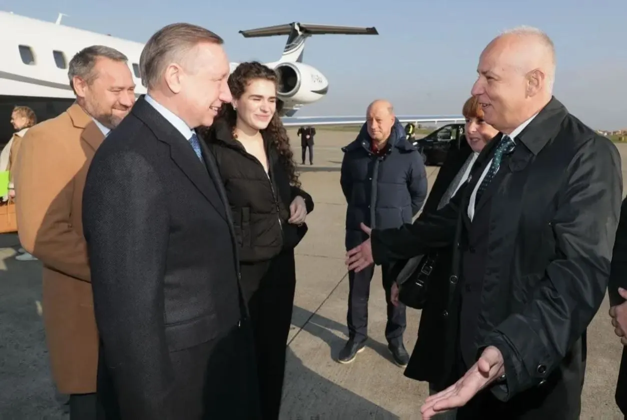 Расследование перелетов губернатора Санкт‑Петербурга и окружения на бизнес‑джетах за 2020–2023 годы: Афон, Израиль, Греция, Сербия, Узбекистан и Туркменистан.