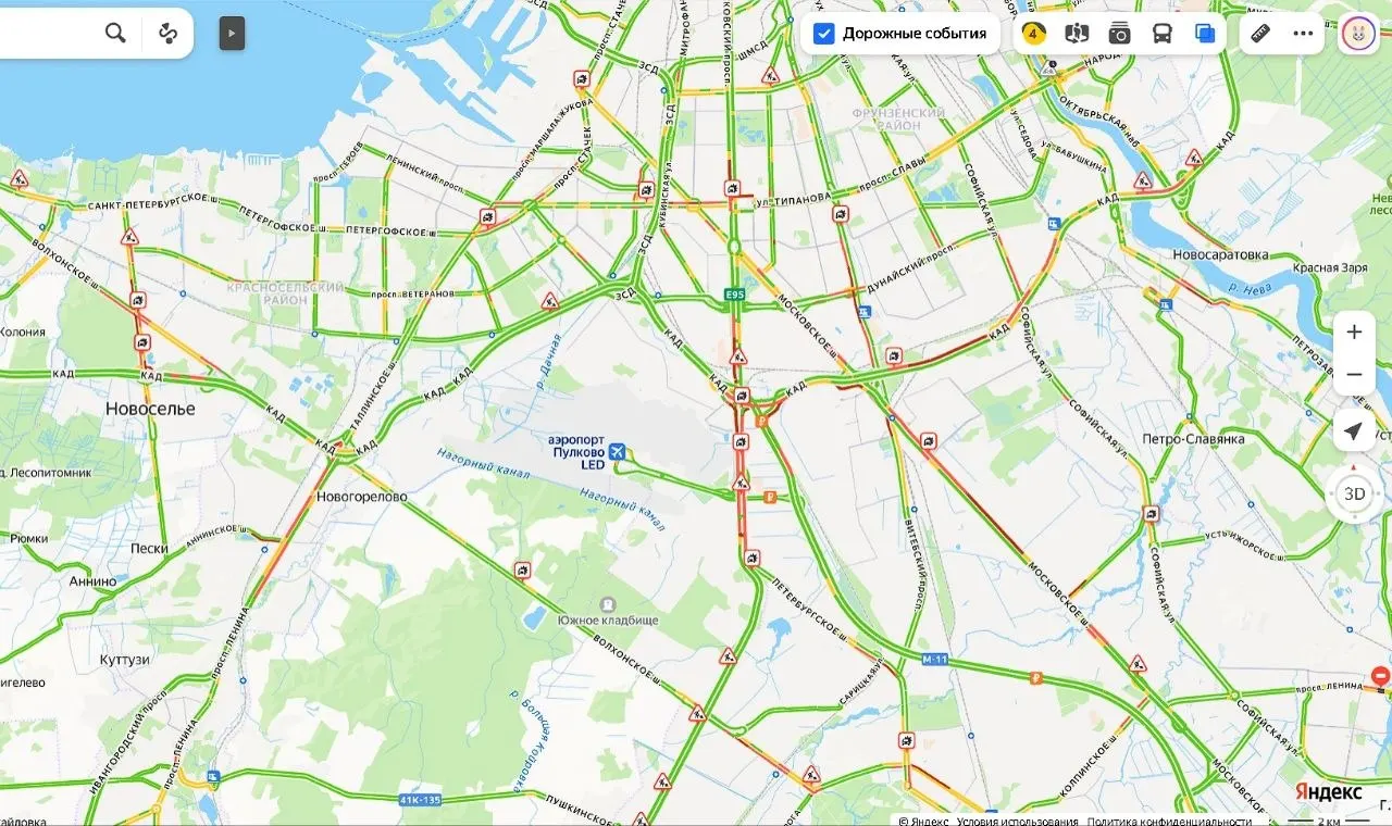 На КАД и основных трассах юга города фиксируются глубокие пробки; в регионе Ленинградская область — заторы на нескольких направлениях.