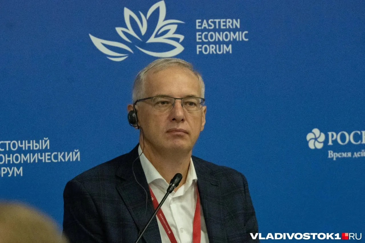 Глава группы DNS положительно оценил назначения в Приморье — повышение Кожемяко до полпреда на ДФО и назначение Шестакова на пост временно исполняющего губернатора, заявив о перспективности дальневосточного курса.