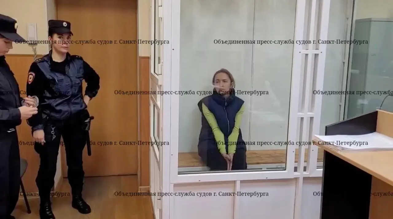 Красносельский суд заключил Валентину Григорьеву под стражу до 8 декабря по обвинению в покушении на убийство сына; расследование продолжается.